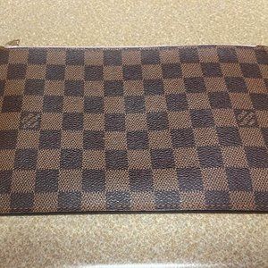 AUTH Louis Vuitton LV Clutch/Wristlet in EUC